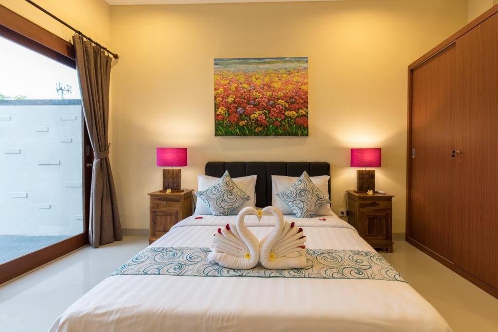 Villa Hitam Putih Legian Bali سمينياك المظهر الخارجي الصورة